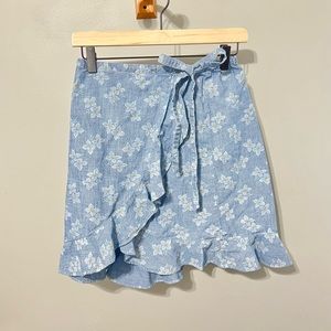 XS J Crew Mercantile ruffle tie skirt.